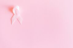 Tumore al seno metastatico, l’FDA ha designato trastuzumab deruxtecan come Breakthrough Therapy per il carcinoma mammario a bassi livelli di espressione di HER2 (HER2Low)